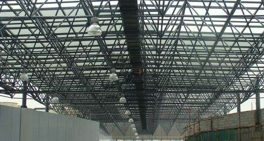 沙河听网架公司的名目师阐述其网架的季节个性